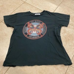 Super cute graphic tee